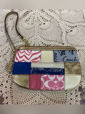 Coach patchwork wristlet with handtag